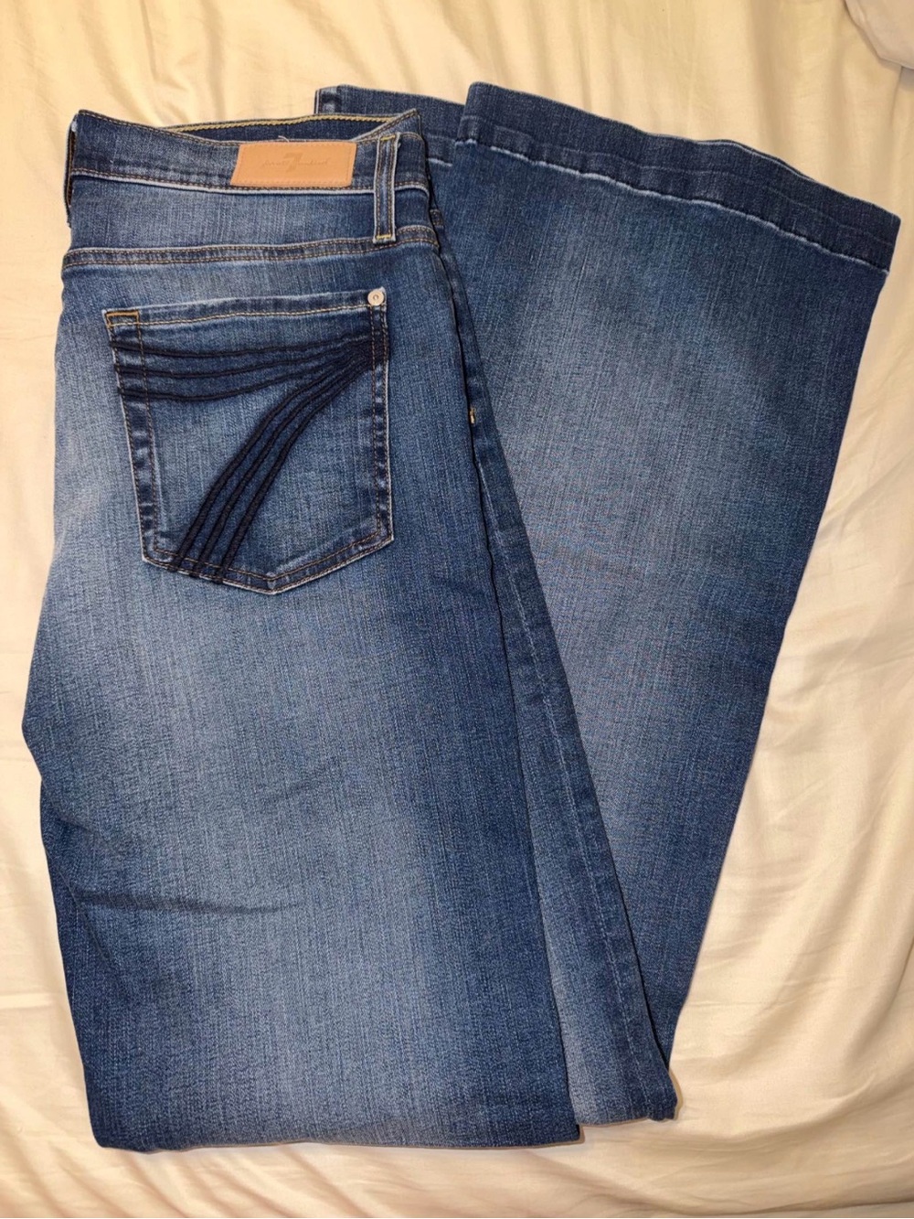 7 For All Mankind Women's DOJO Jeans Size 31
